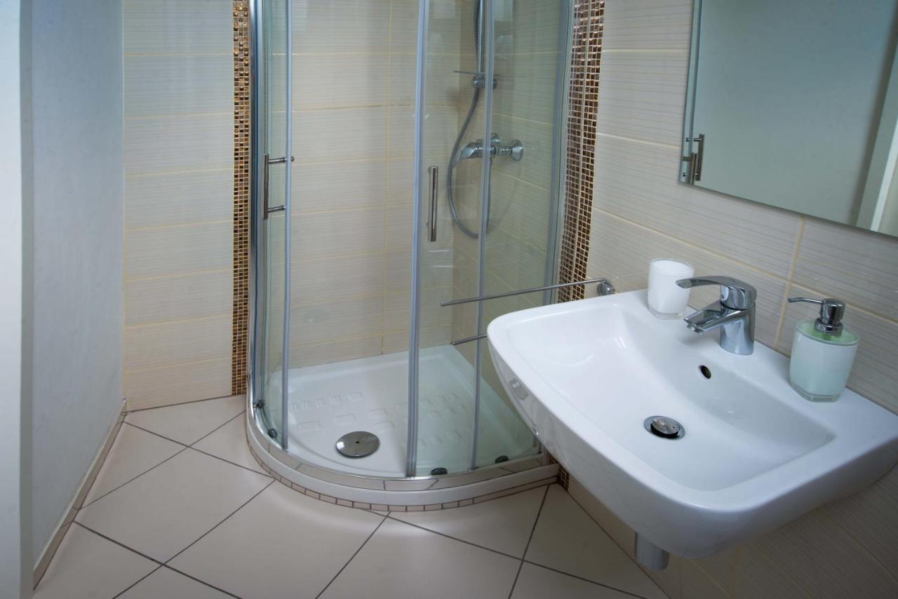 בלד Rooms Ambrozic מראה חיצוני תמונה